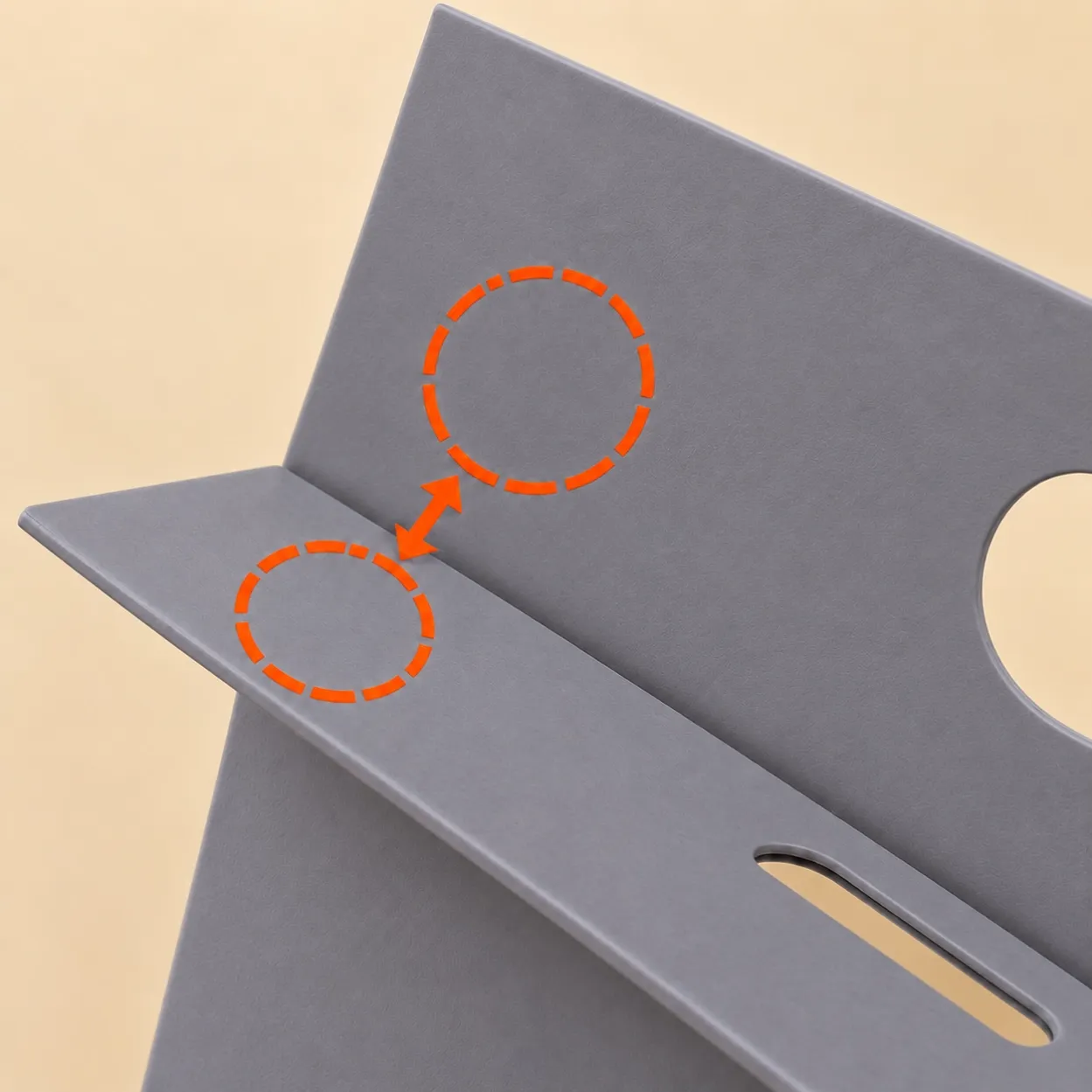 FB-001_Gray_05_Magnetic_Closure