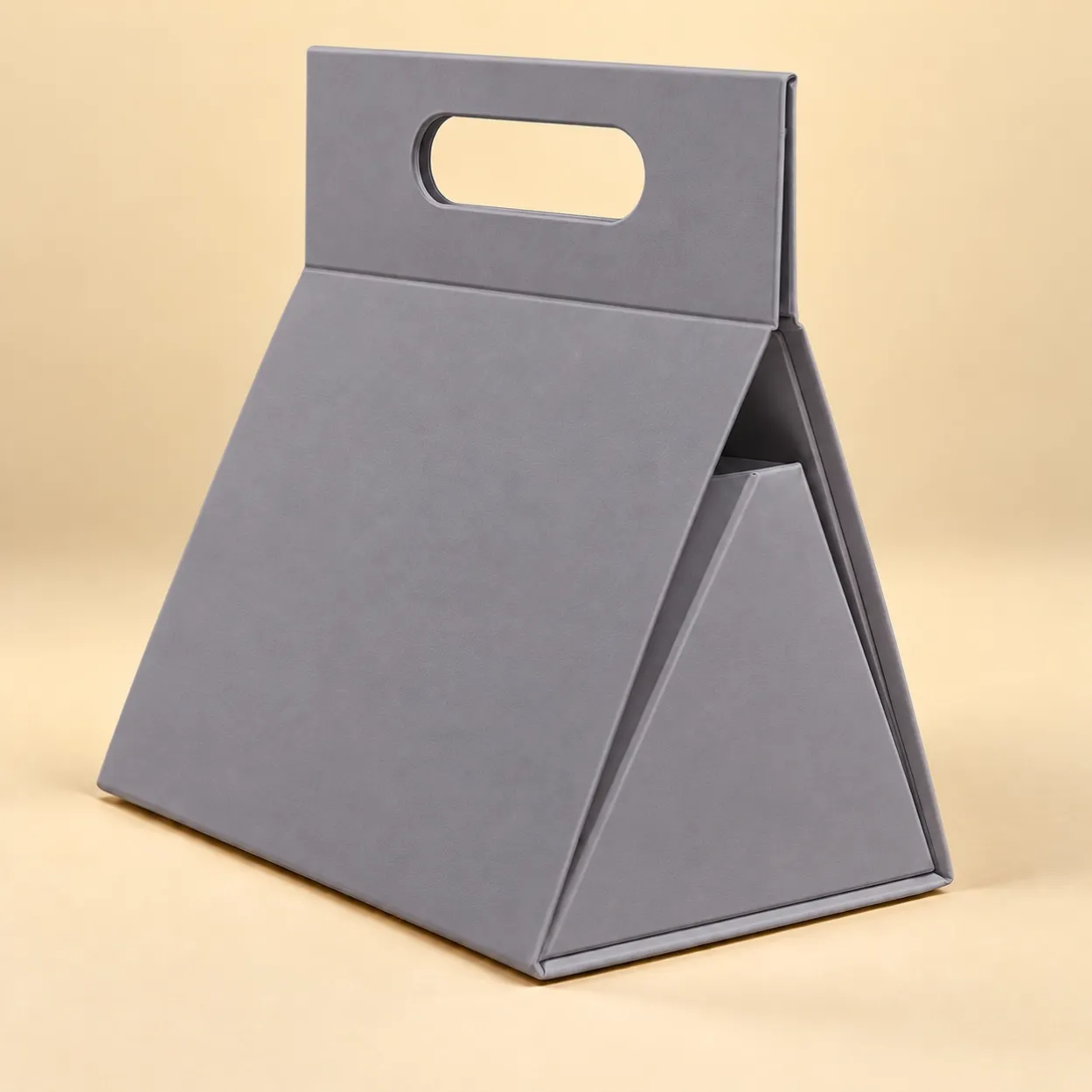 FB-001_Gray_01_Closed_View
