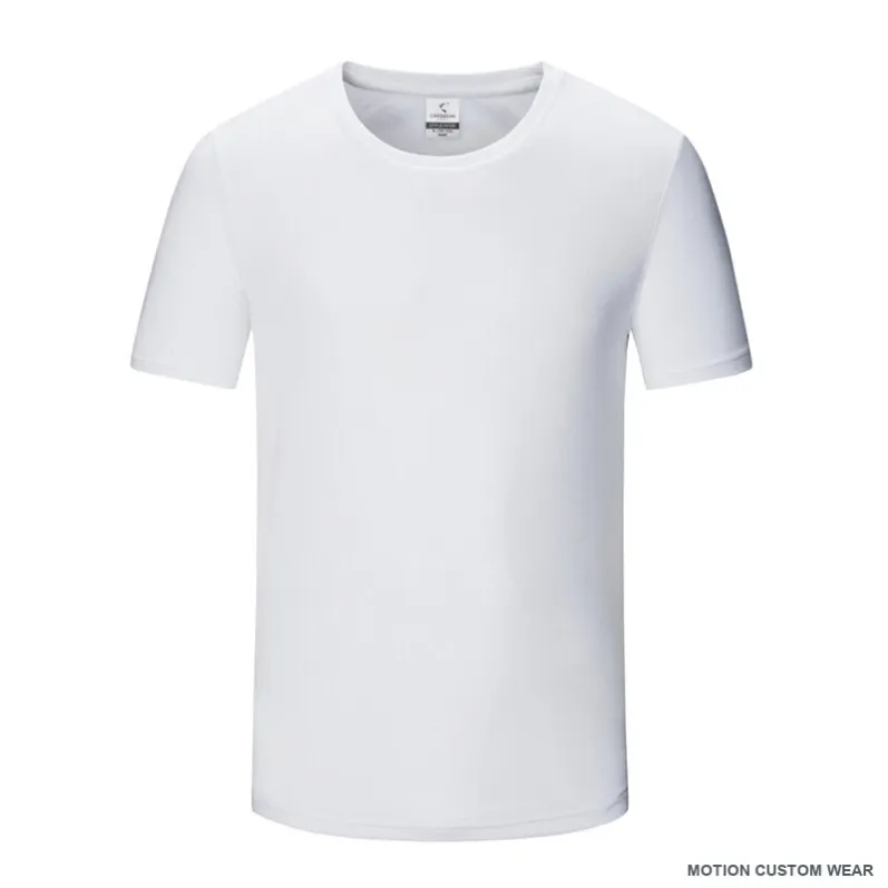 Custom quick-dry performance t-shirt in detail