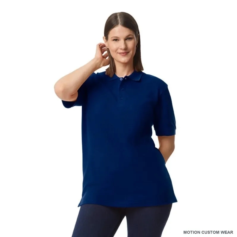 Custom piqué polo shirt in angle