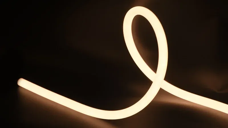 D23