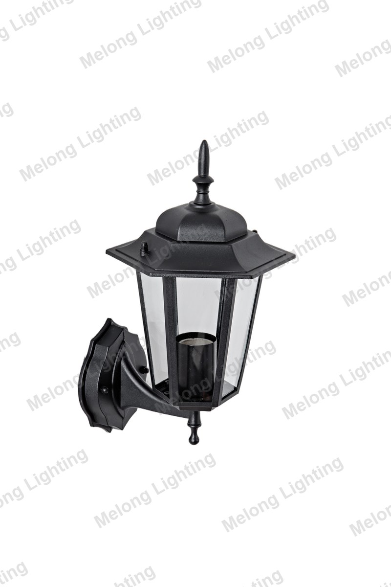 Classic Outdoor Wall Lantern for Exterior Walls 8047I - die-cast aluminum outdoor wall lamp with glass (8047I)