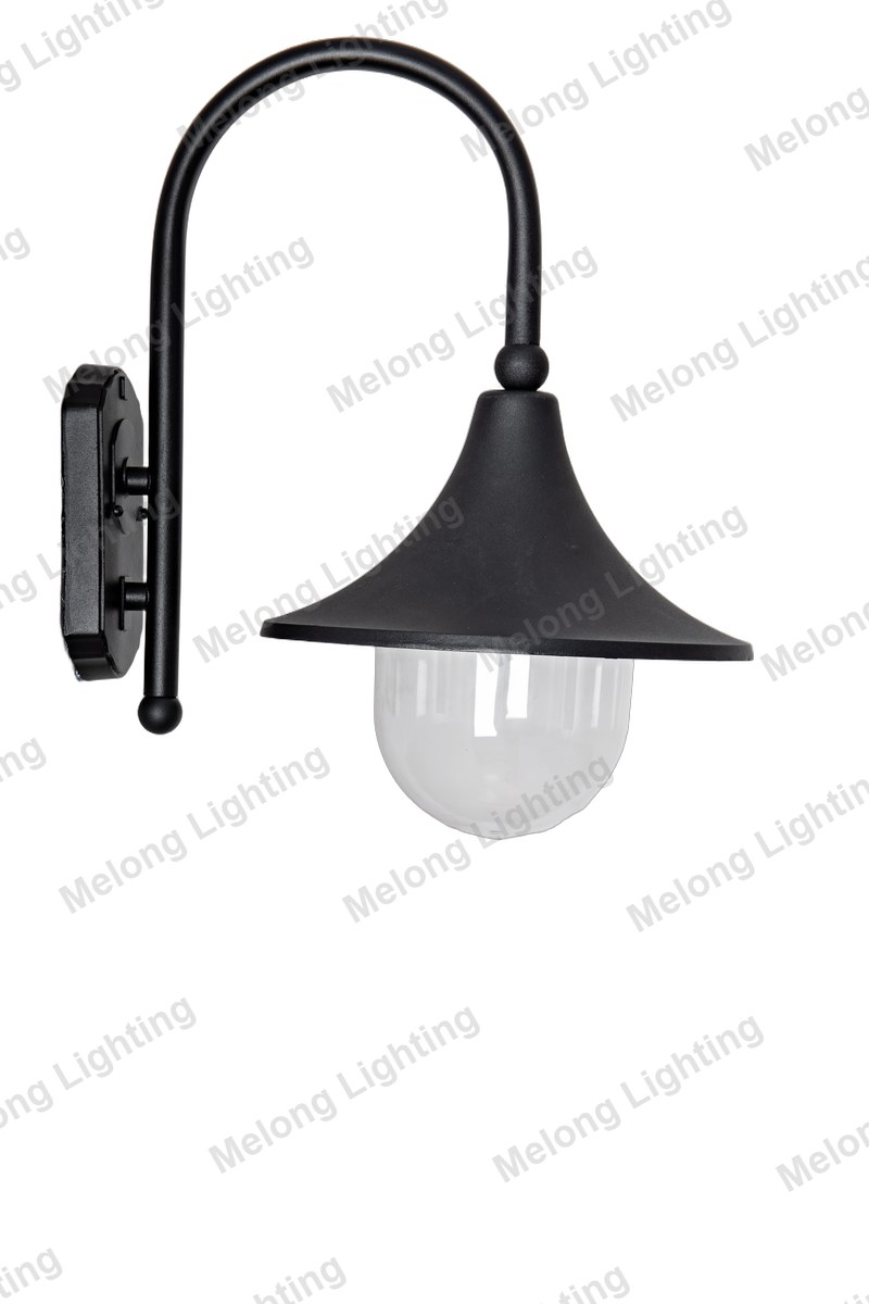 Modern Outdoor Wall Light for Exterior Walls 8068G6 - die-cast aluminum outdoor wall lamp with glass (8068G6)