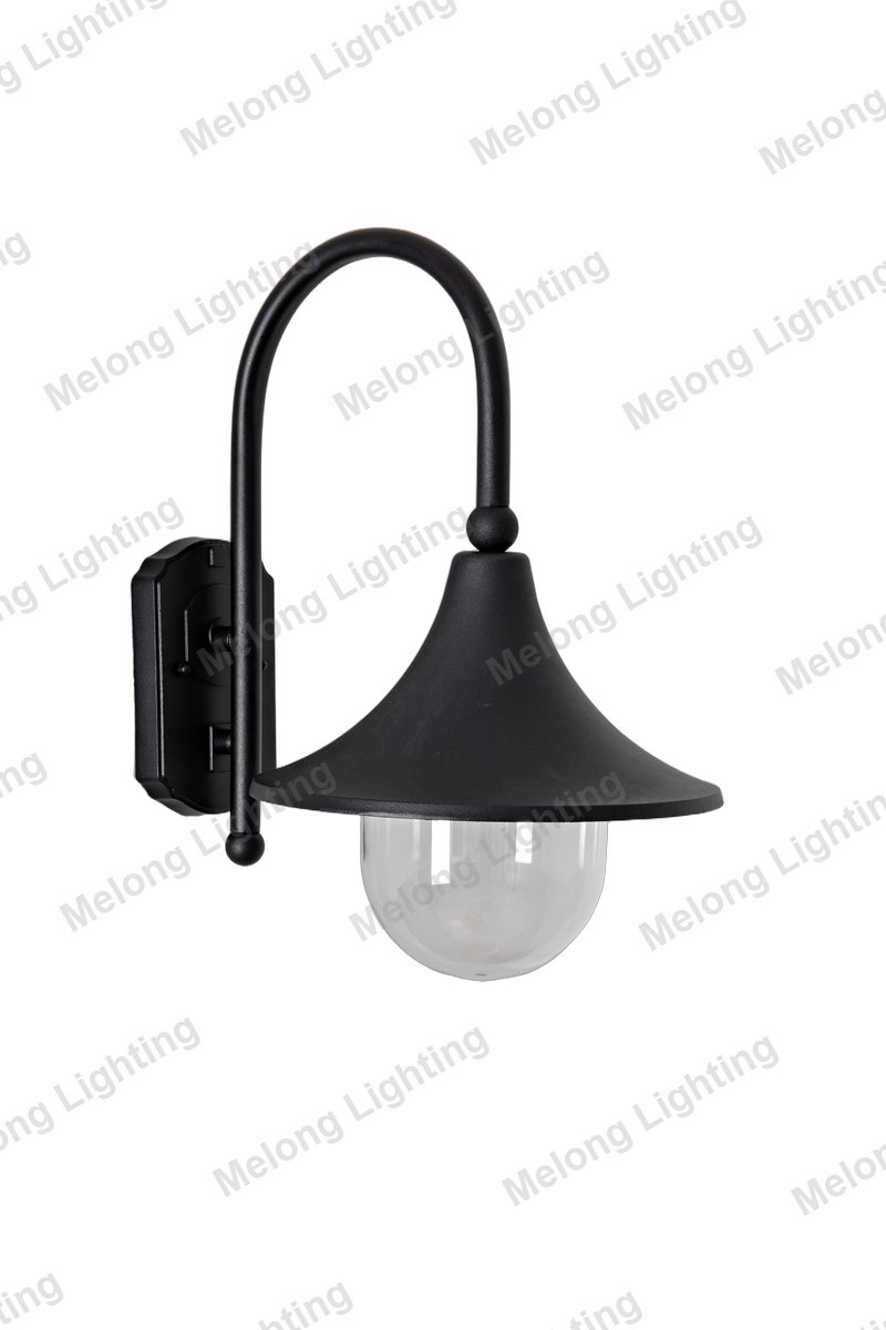 Modern Outdoor Wall Light for Exterior Walls 8068G6 - die-cast aluminum outdoor wall lamp with glass (8068G6)