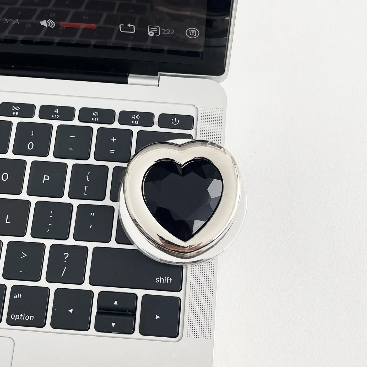 Heart Magnetic Airbag Phone Grip, product photo 04