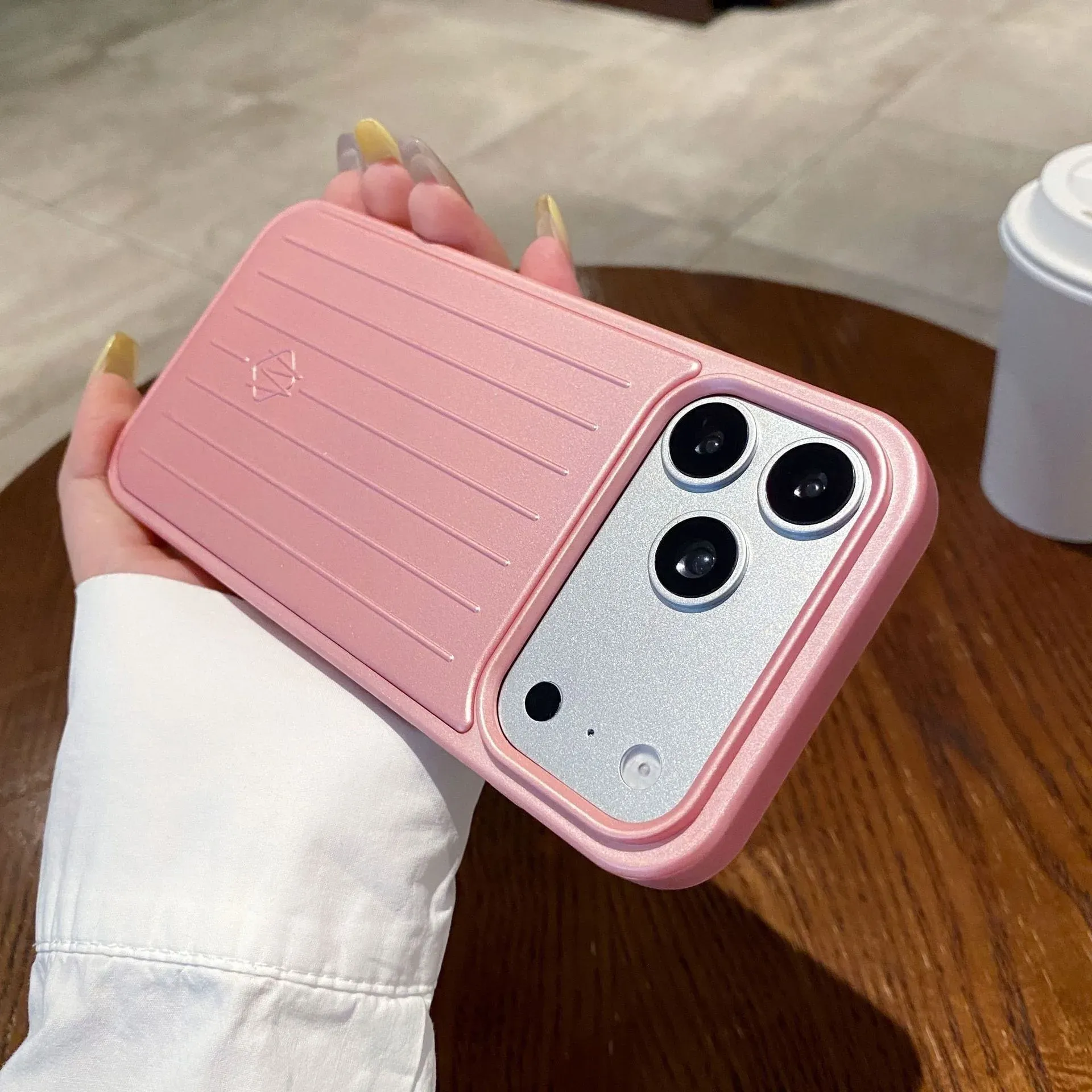 Pleated Full-Cover Shockproof Magnetic Case, product photo 02