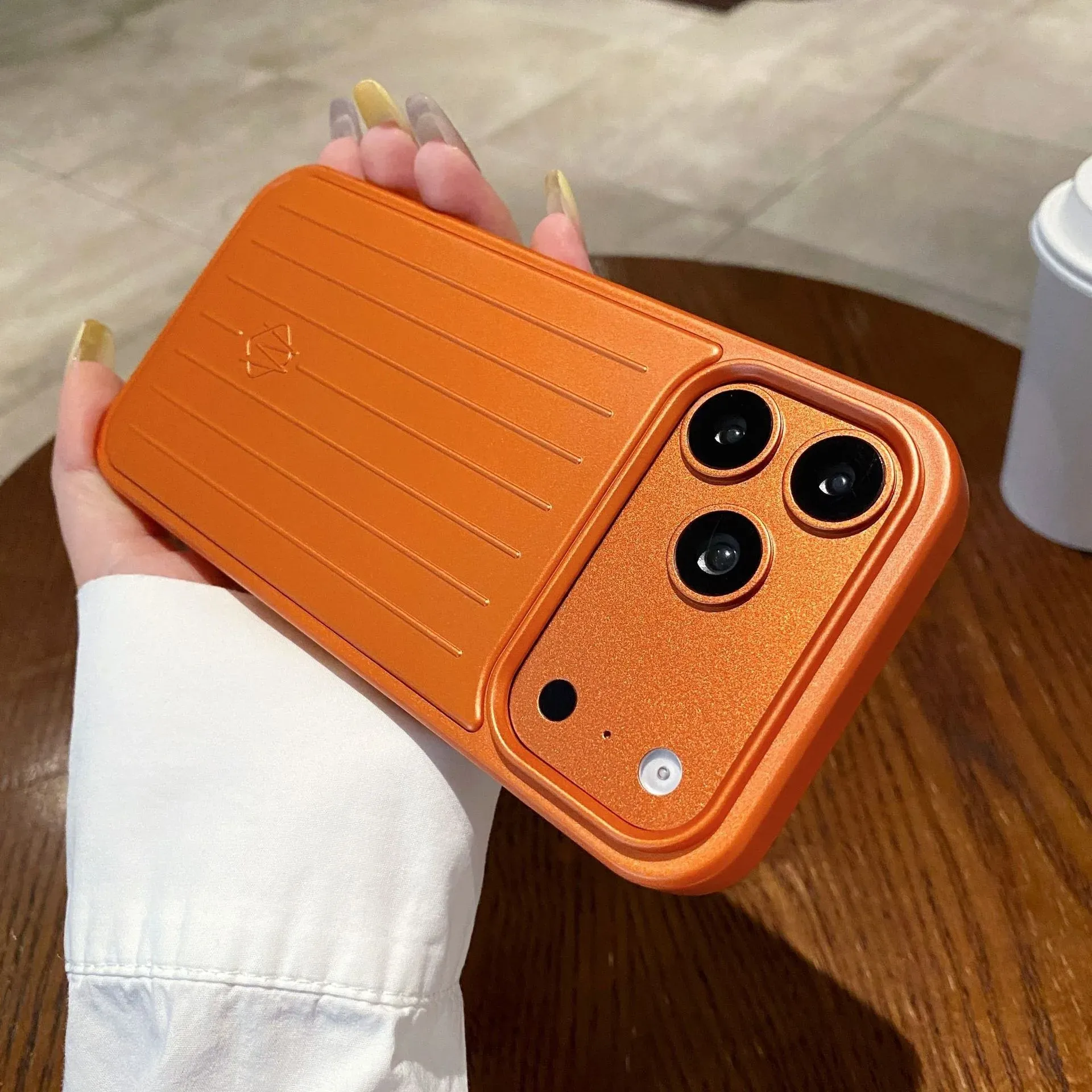 Pleated Full-Cover Shockproof Magnetic Case, product photo 04