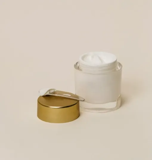 cosmetic-facial-cream-pot-injection-machine