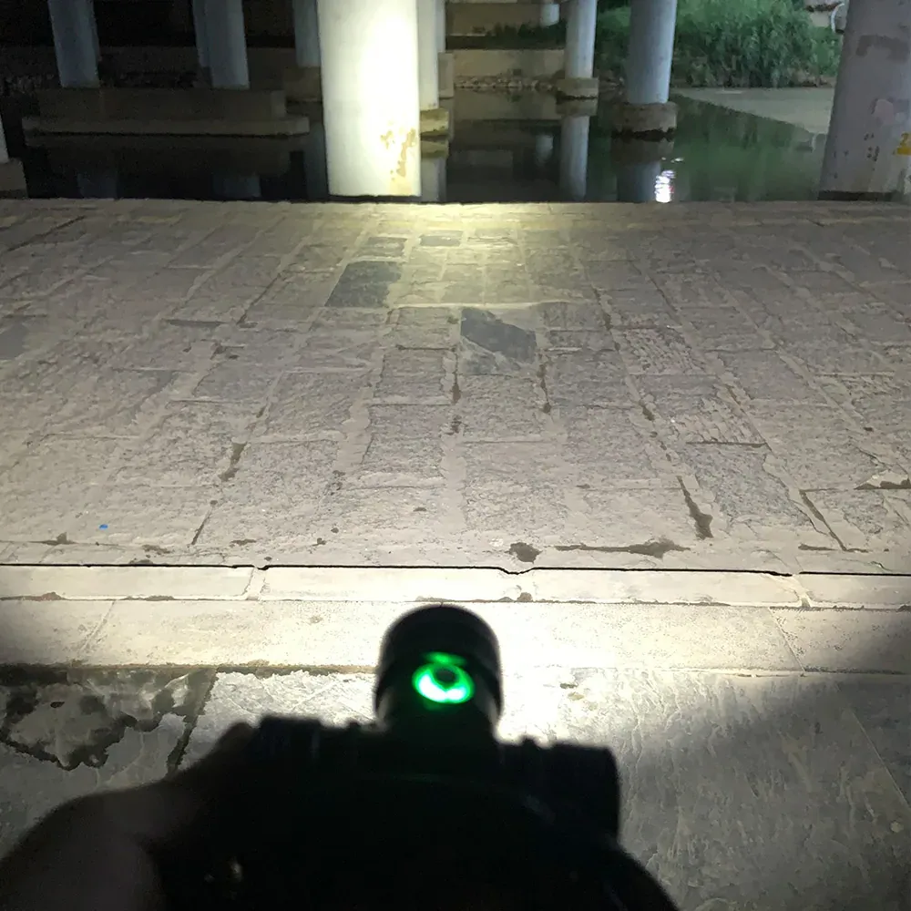 UEQIOV DH01 Diving Head Flashlight Adjustable Waterproof Headlamp 1000lm High Power Underwater White product image 5