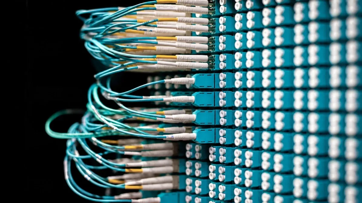 optical-transceiver-compatibility-check-fiber-patch-panel