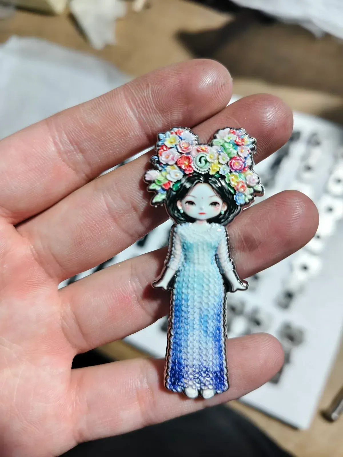 figurine-blank-handheld.webp