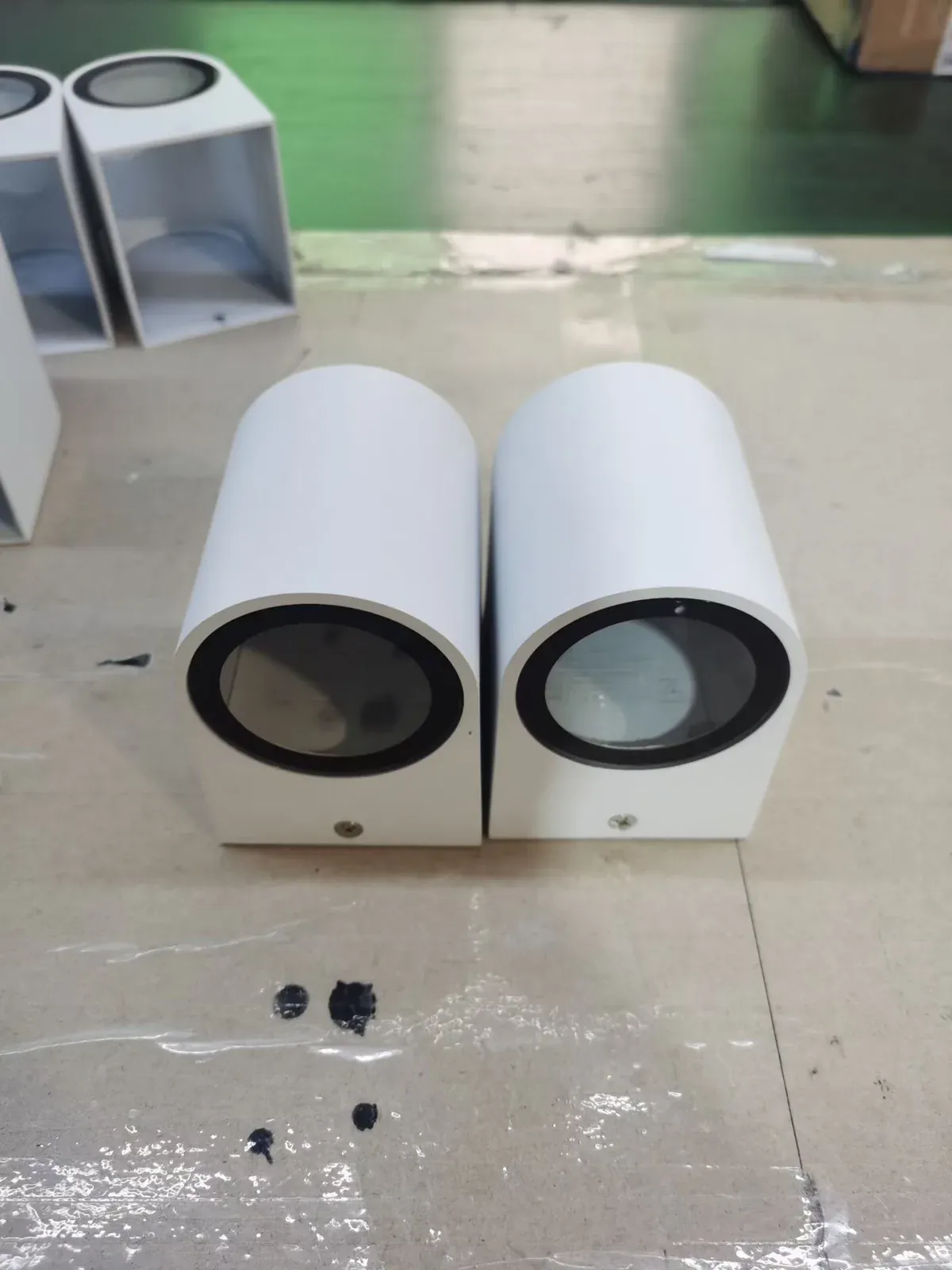 Pair of white outdoor uplight heads with tempered glass lenses - NoorArch Lighting