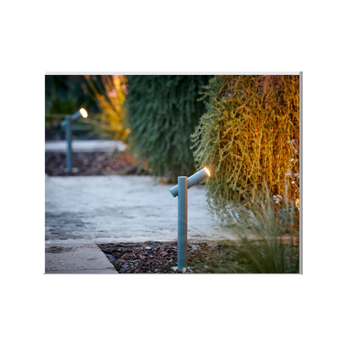 NA-TUBE-X1 - lit effect photo - NoorArch outdoor lighting
