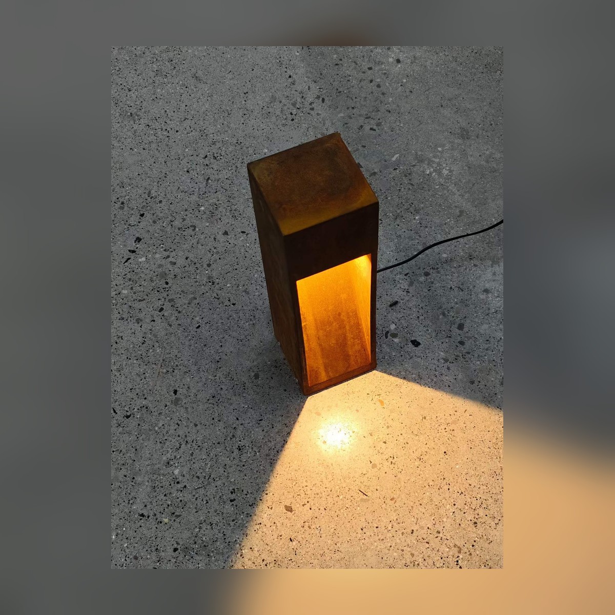 NAG-RUST Custom Weathering-Steel Bollard - Square & Round - square style top view