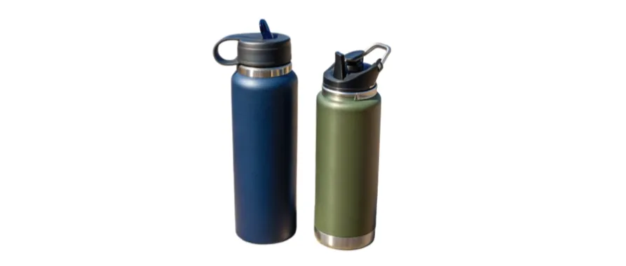 two-premium-stainless-steel-water-bottles-standing_副本