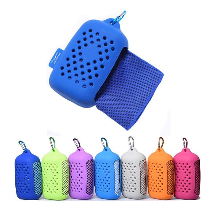 Microfiber cooling towels in a mesh pouch, assorted colours