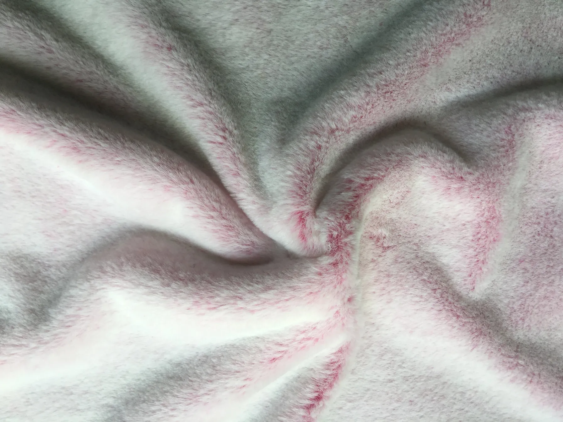faux-rabbit-fur-fabric-gallery-02