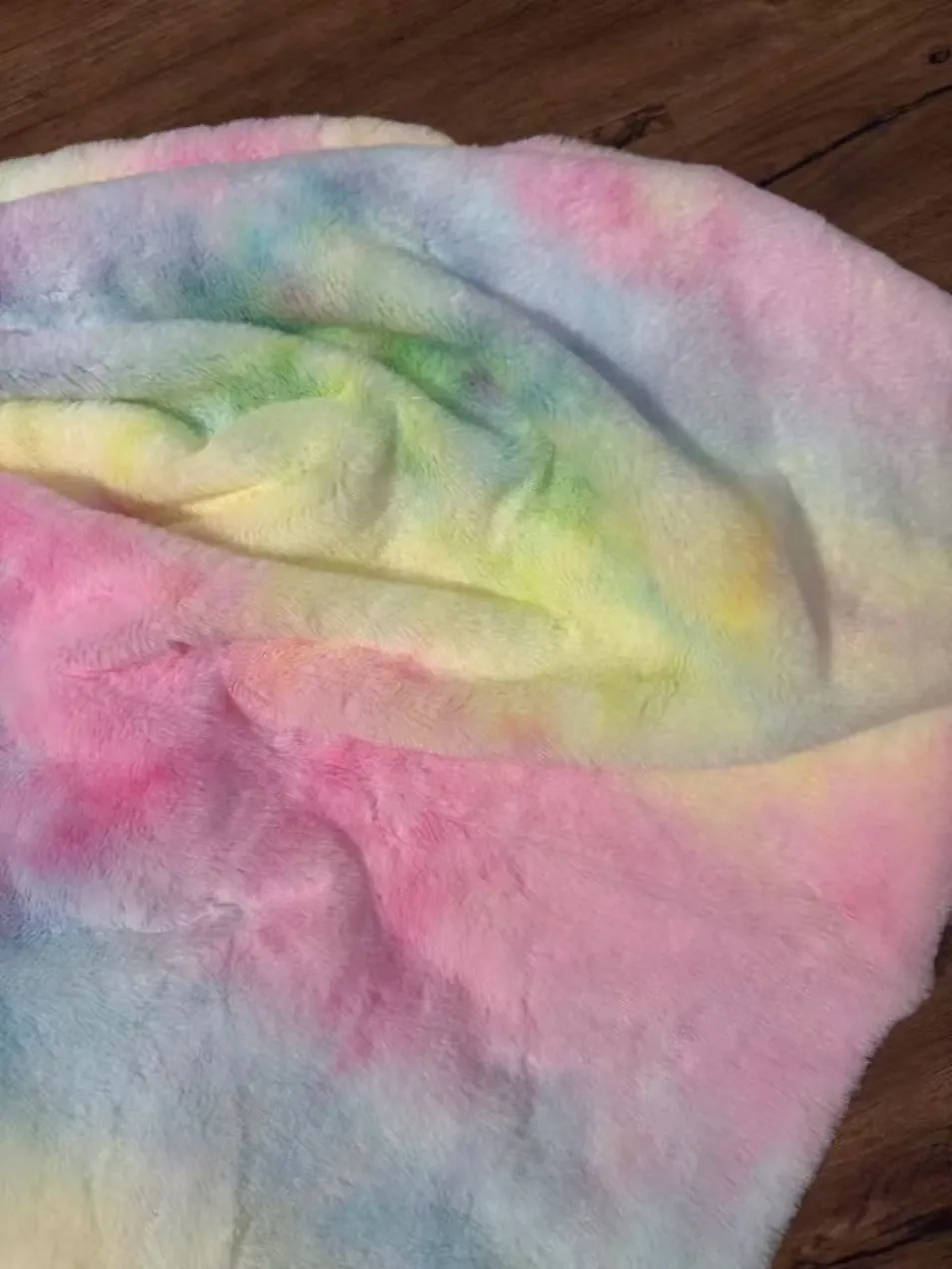 faux-rabbit-fur-fabric-gallery-03