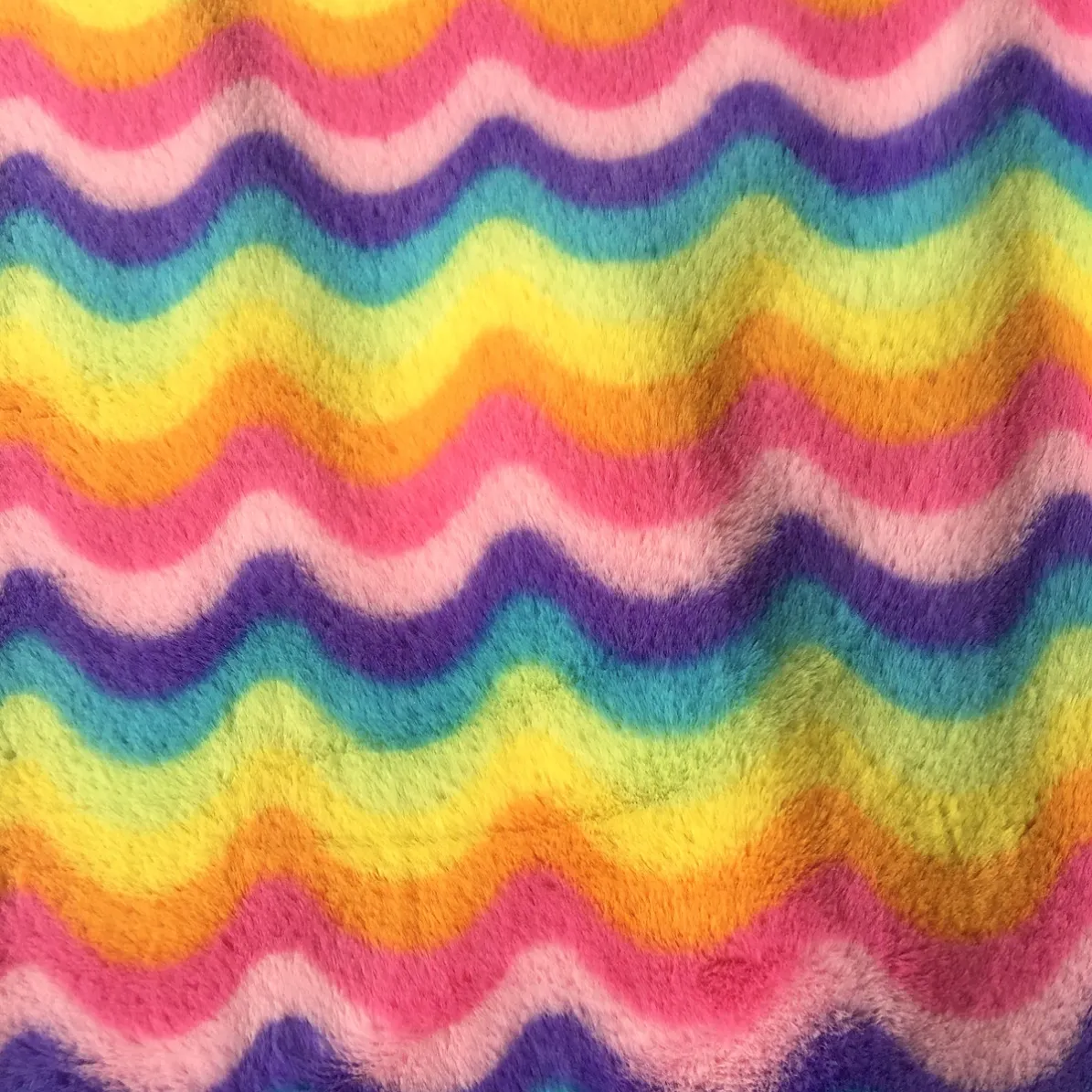 faux-rabbit-fur-fabric-main