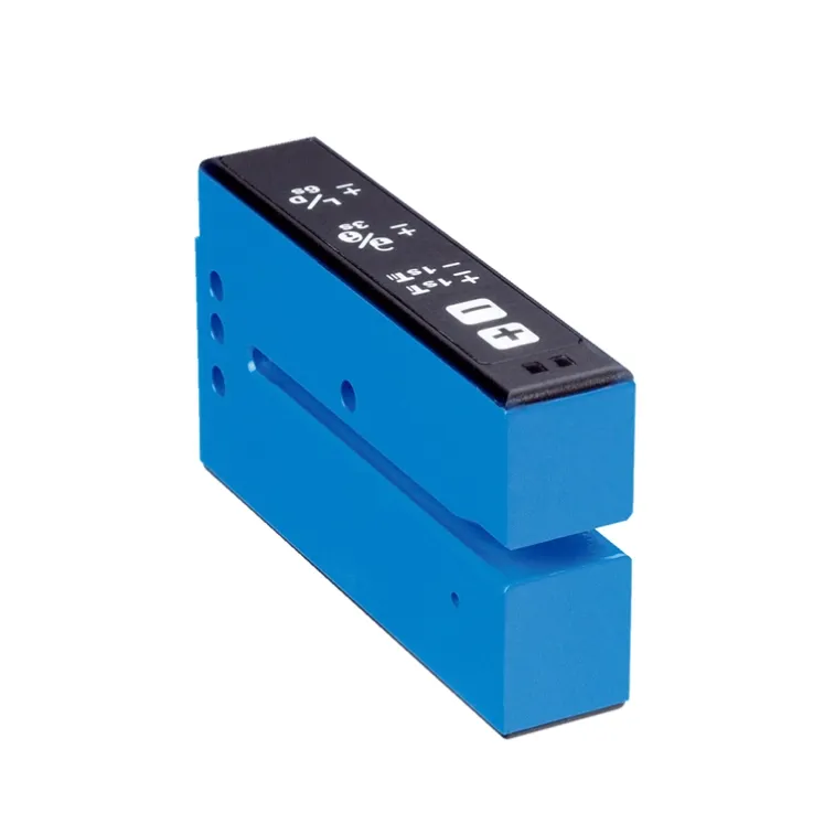 SICK_UFN3-70B413_sensor_01
