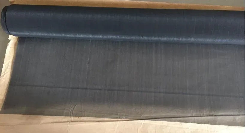 Titanium woven wire mesh