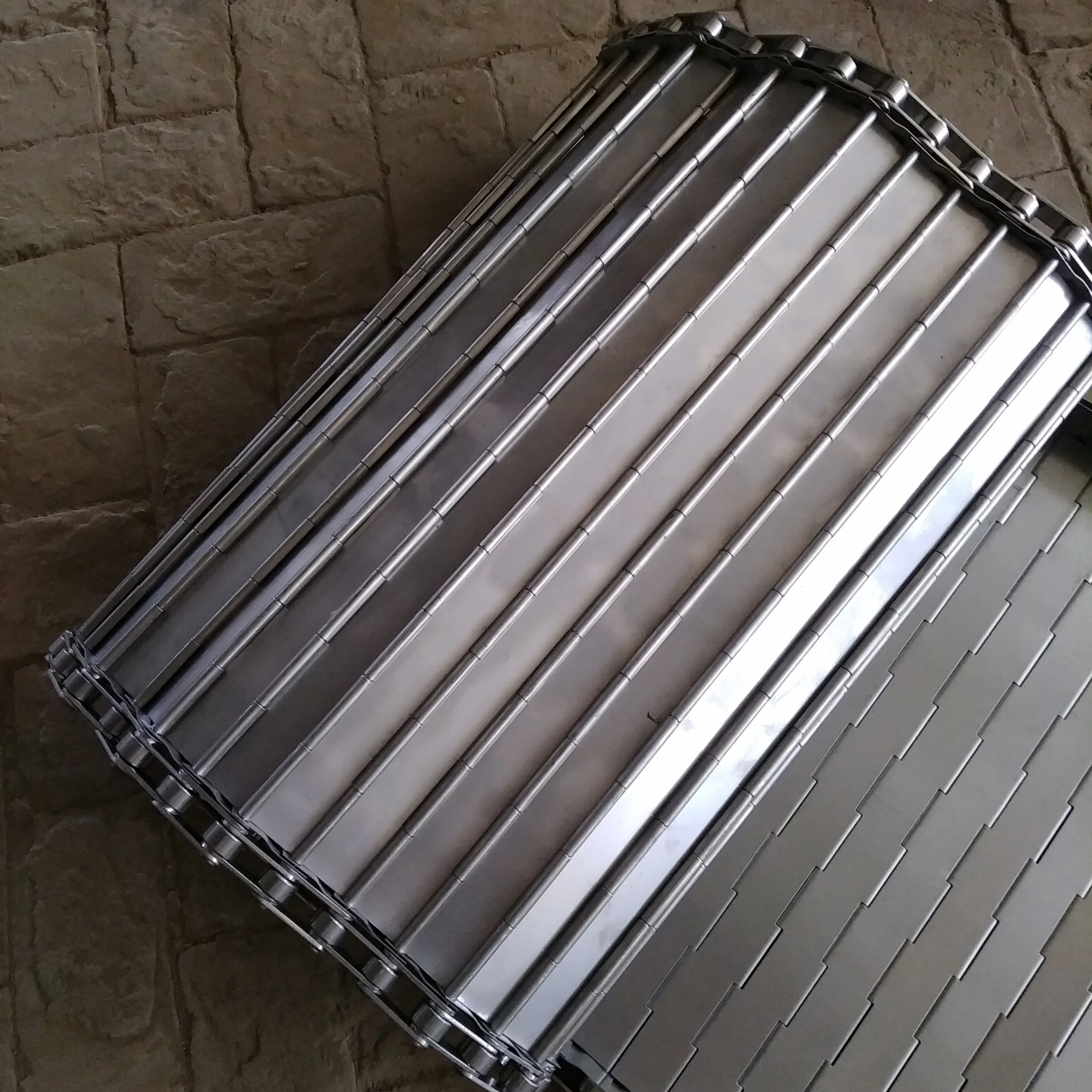 Plate Link Conveyor Belts (1)