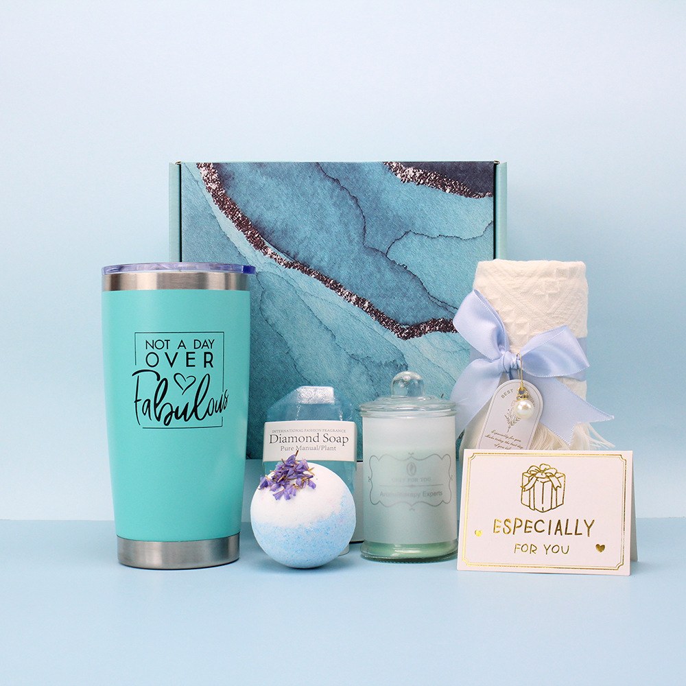 One fabulous mom mint insulated tumbler gift set